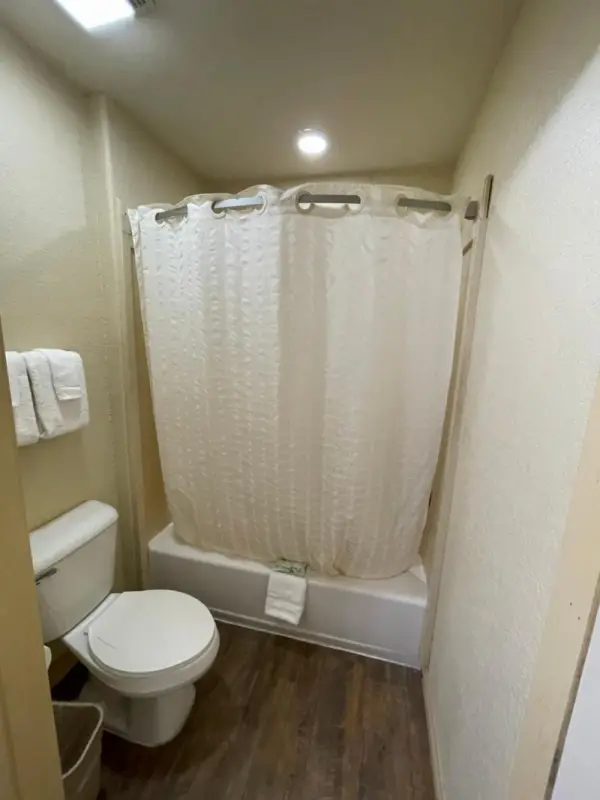 Kenedy Inn and Suites 10