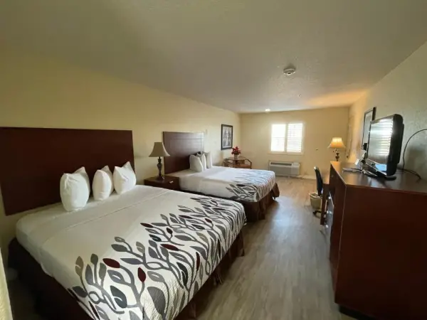 Kenedy Inn and Suites 7
